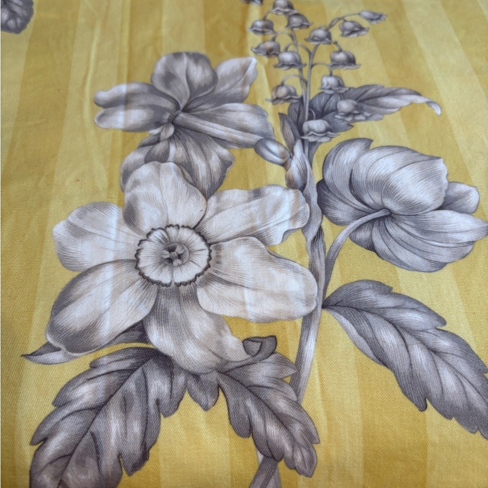 Waverly " Garden Tour" Yellow Floral Butterfly Fabric ♥️ 4 Yards